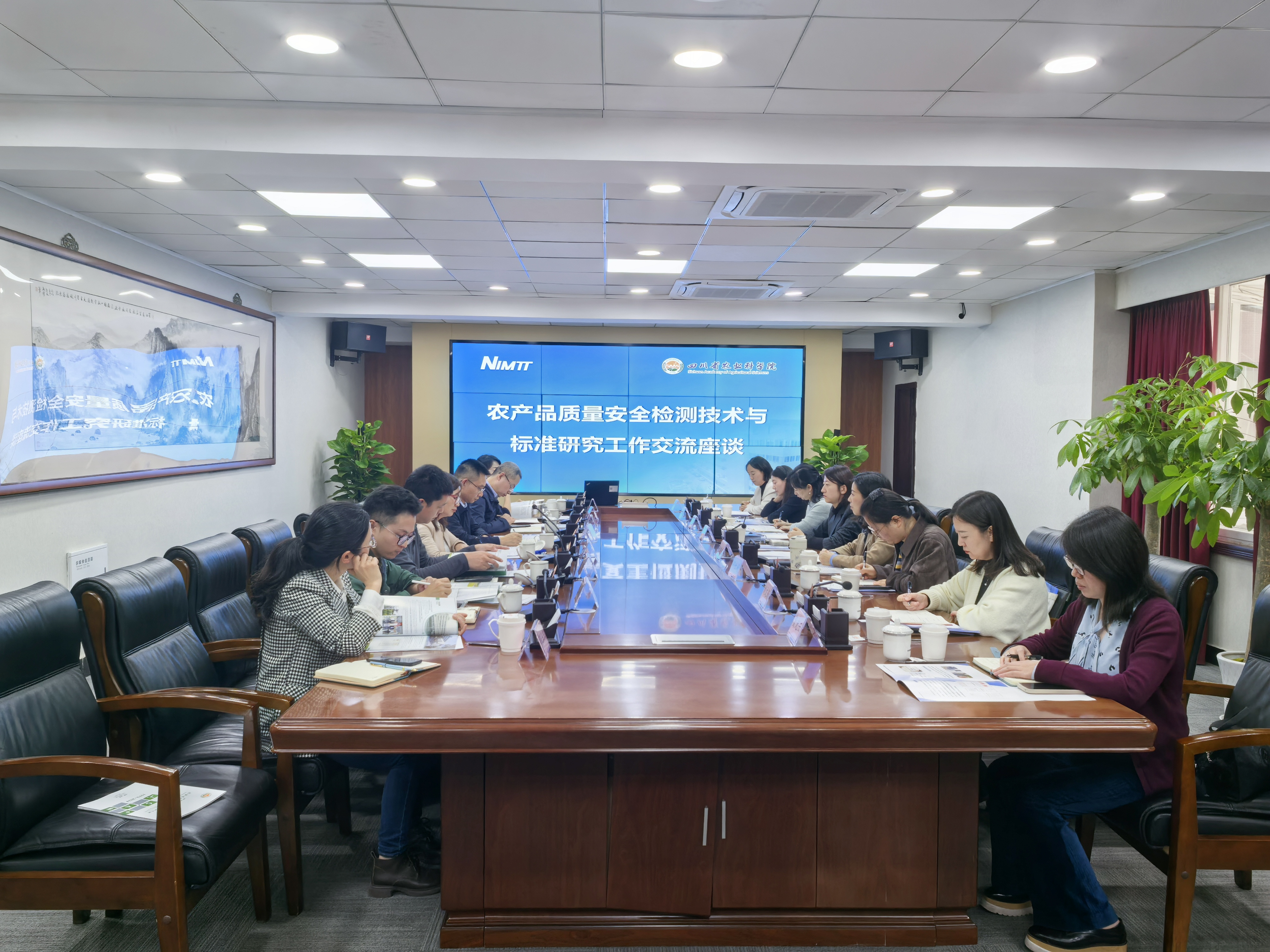 1731375043992028517.jpg 1731375043992028517.jpg