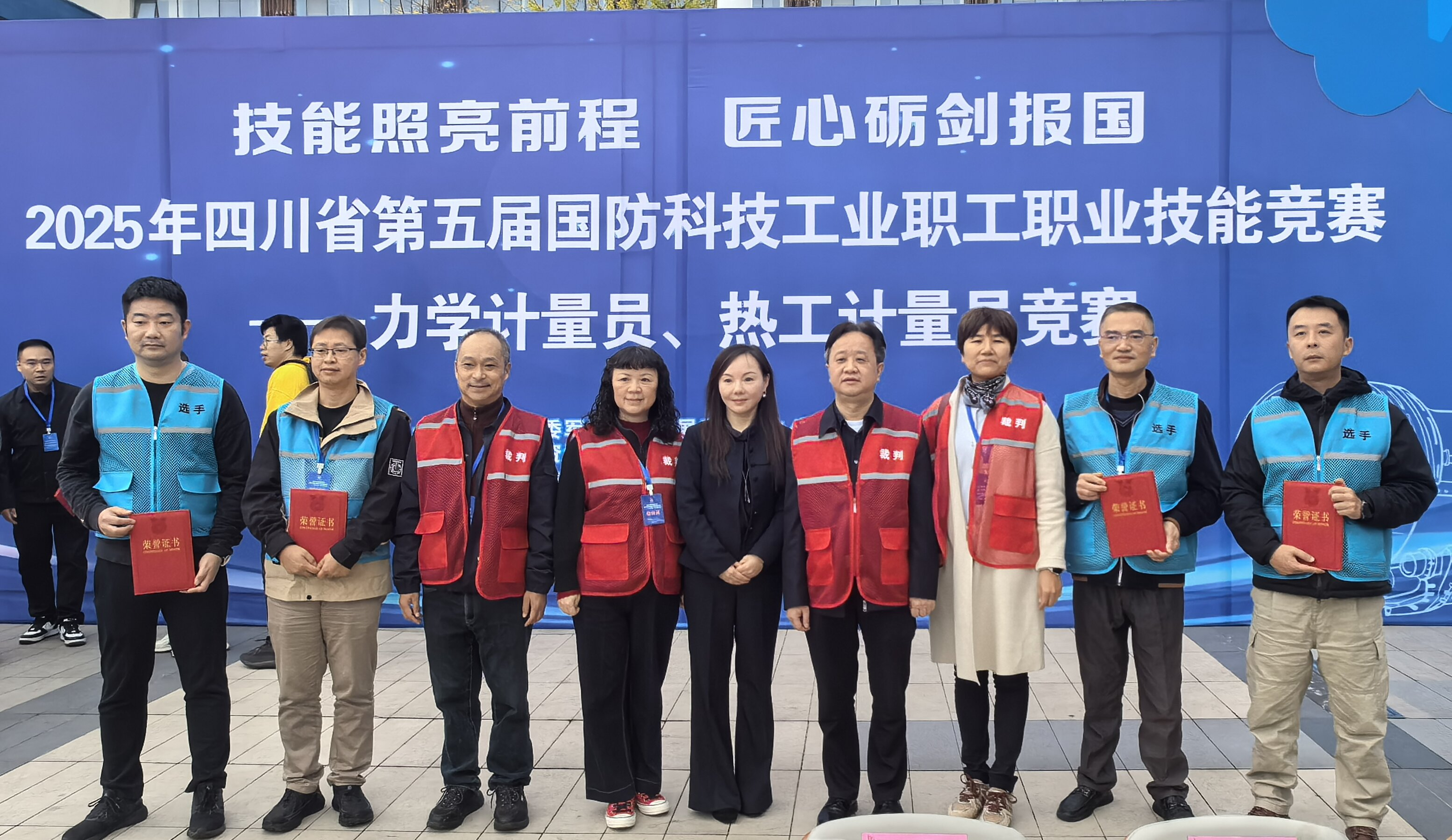 1763608467798060070.png 1763608467798060070.png